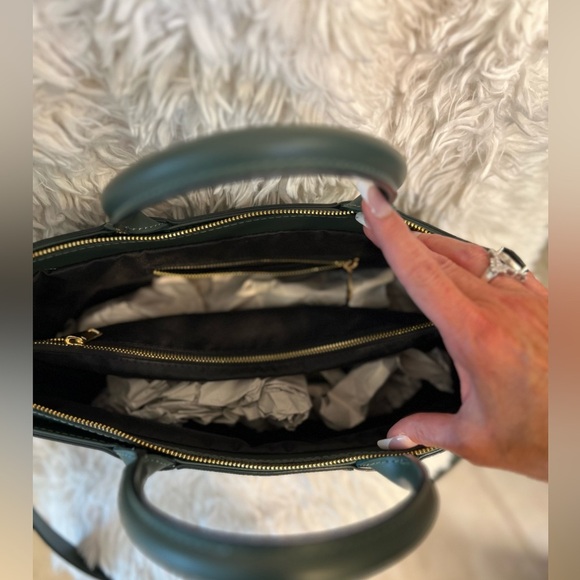 💚💚NWOT-Valentina Fiore,Made in Italy, GORGEOUS Genuine leather Green tote💚💚 - Picture 3 of 12